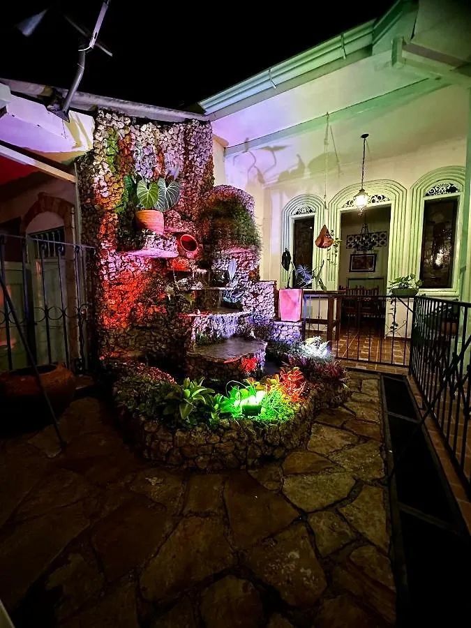 Sandalio Hostal 卡利 旅馆