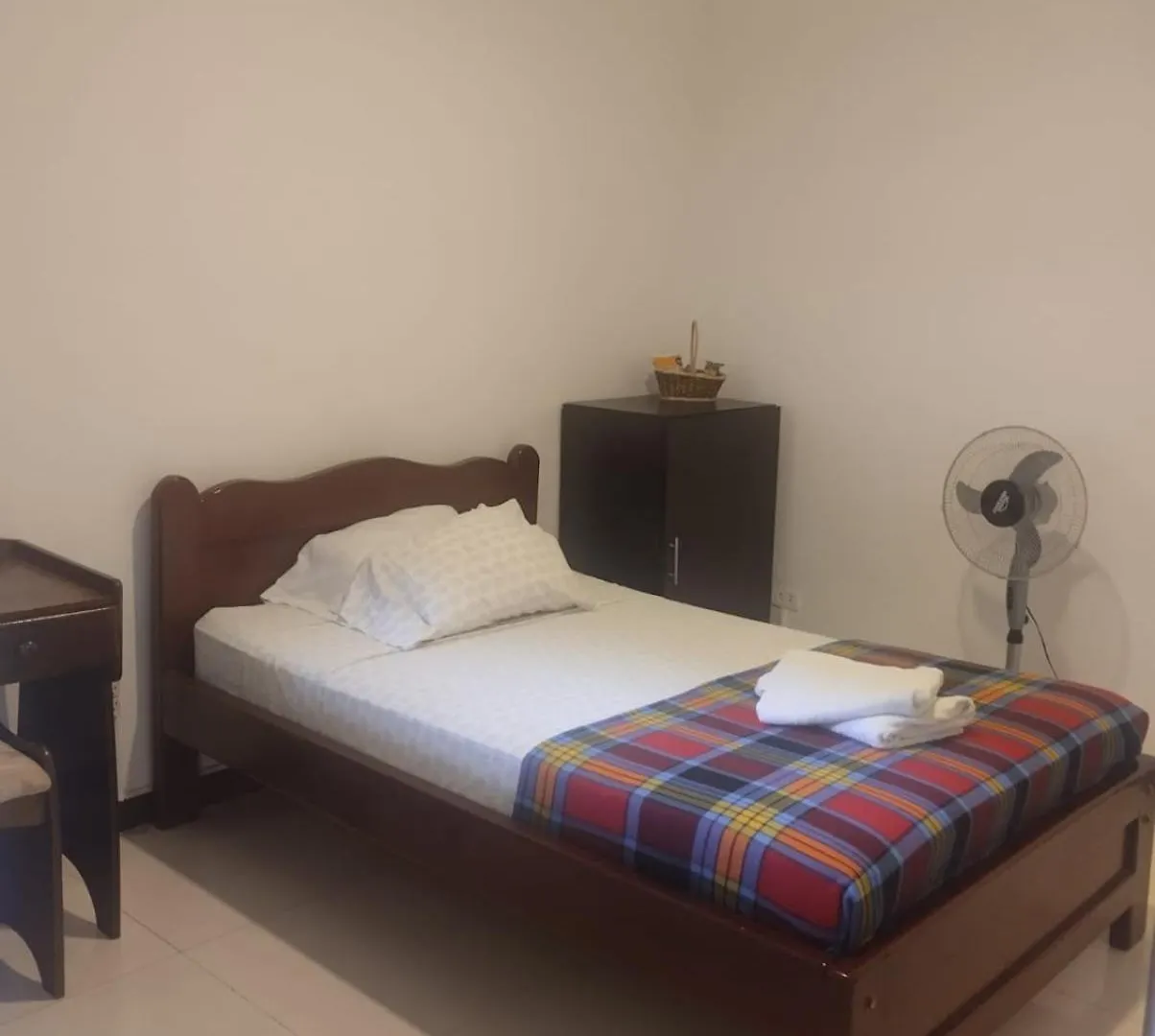 旅馆 Sandalio Hostal 卡利