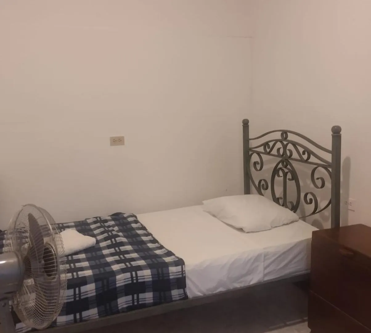 Sandalio Hostal Cali 0*,