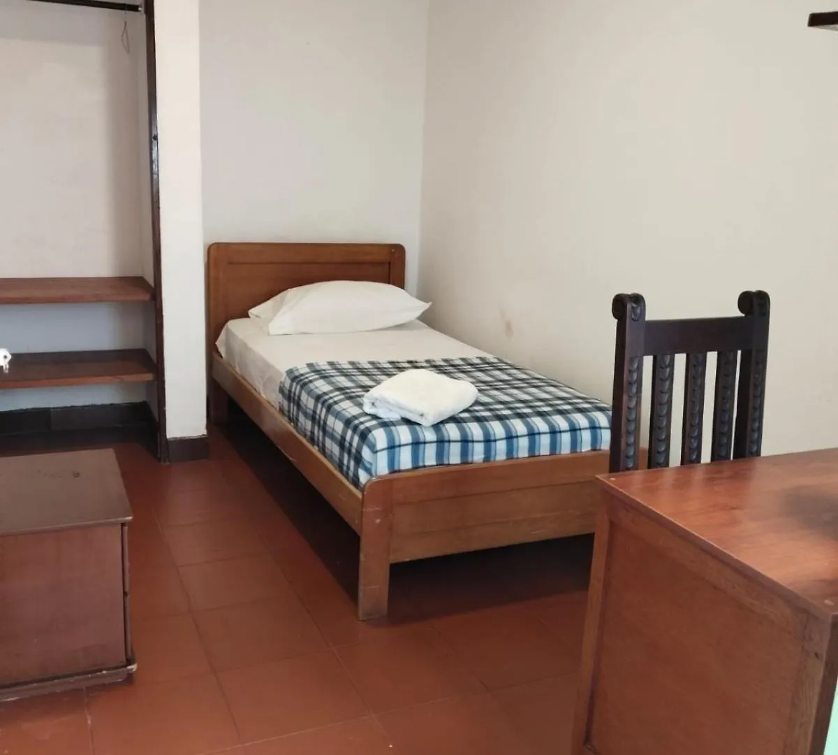Sandalio Hostal Cali